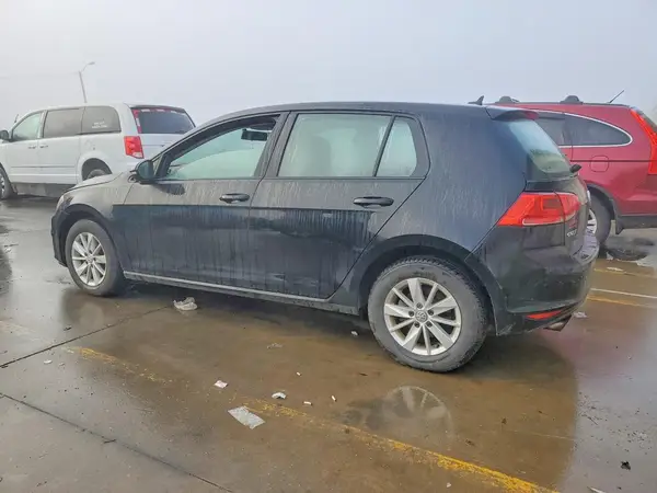 3VW217AU9GM038640 2016 VOLKSWAGEN GOLF - Image 2