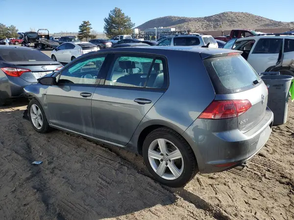 3VW217AU9HM024478 2017 VOLKSWAGEN GOLF - Image 2