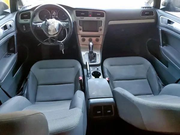 3VW217AU9HM037196 2017 VOLKSWAGEN GOLF - Image 8