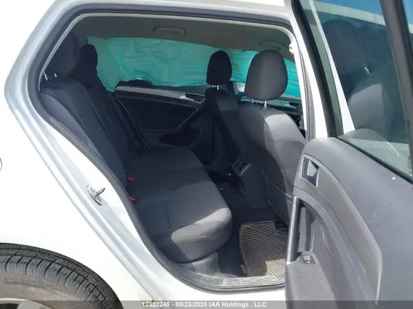 3VW217AU9HM048537 2017 VOLKSWAGEN GOLF - Image 8