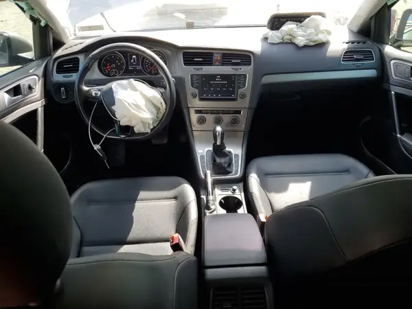 3VW217AU9HM056394 2017 VOLKSWAGEN GOLF - Image 8
