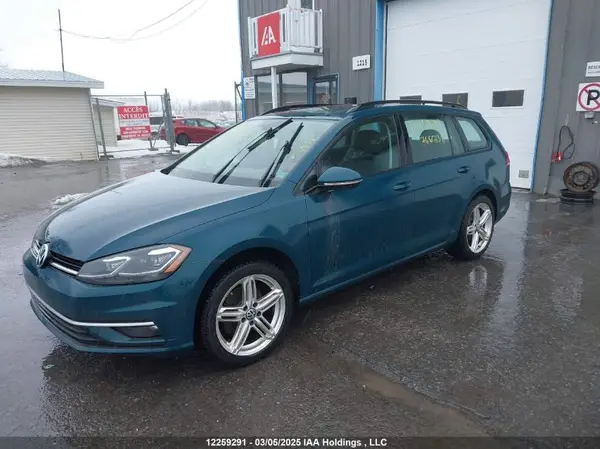 3VW217AU9JM766238 2018 VOLKSWAGEN GOLF - Image 2