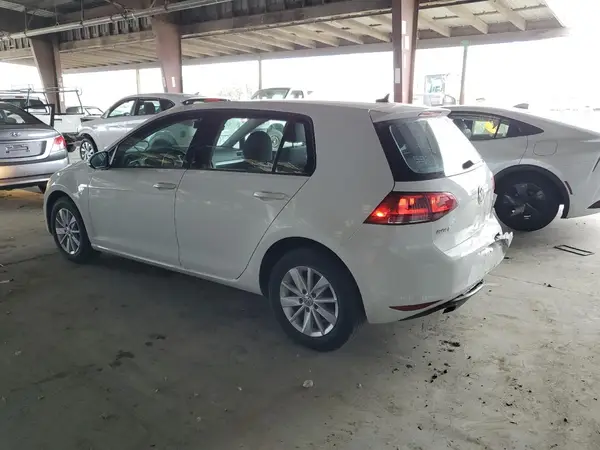 3VW217AUXGM010457 2016 VOLKSWAGEN GOLF - Image 2