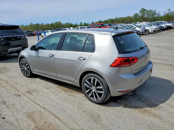3VW217AUXGM010670 2016 VOLKSWAGEN GOLF - Image 2