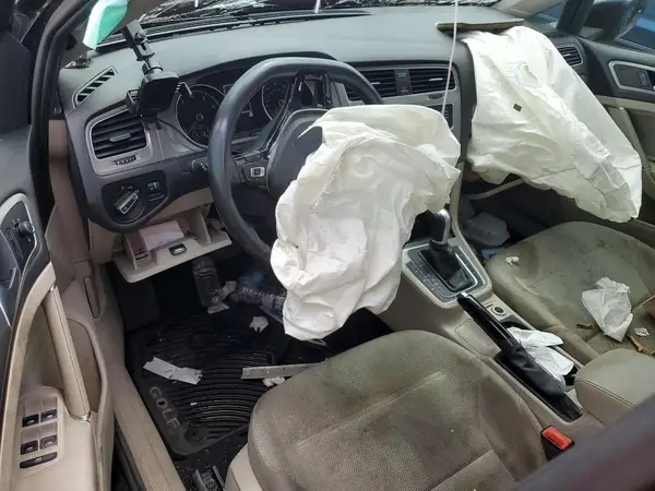 3VW217AUXGM019501 2016 VOLKSWAGEN GOLF - Image 8