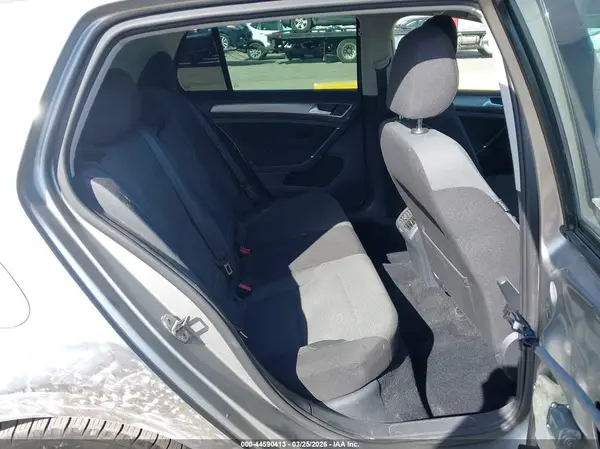 3VW217AUXGM024391 2016 VOLKSWAGEN GOLF - Image 8