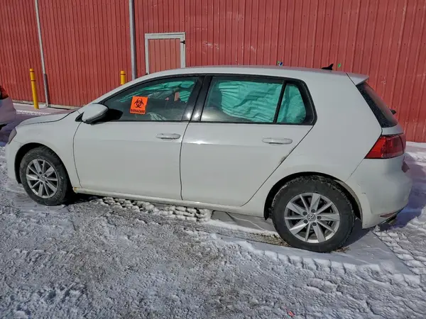 3VW217AUXGM034435 2016 VOLKSWAGEN GOLF - Image 2