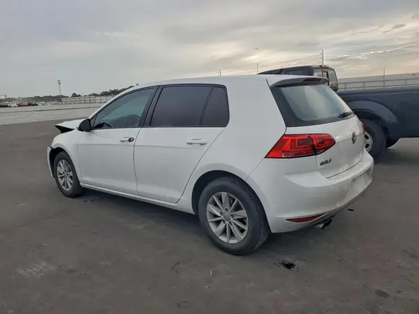 3VW217AUXGM035066 2016 VOLKSWAGEN GOLF - Image 2