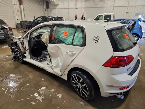 3VW217AUXGM038274 2016 VOLKSWAGEN GOLF - Image 2