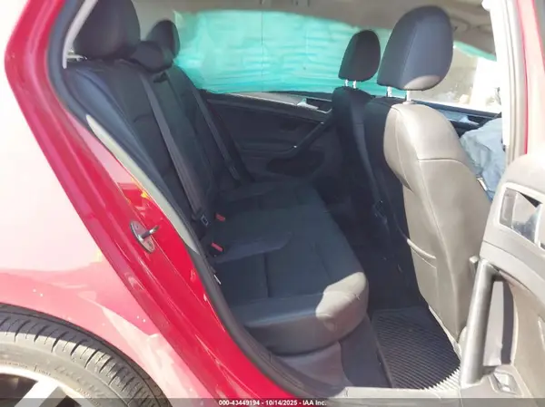 3VW217AUXGM038596 2016 VOLKSWAGEN GOLF - Image 8