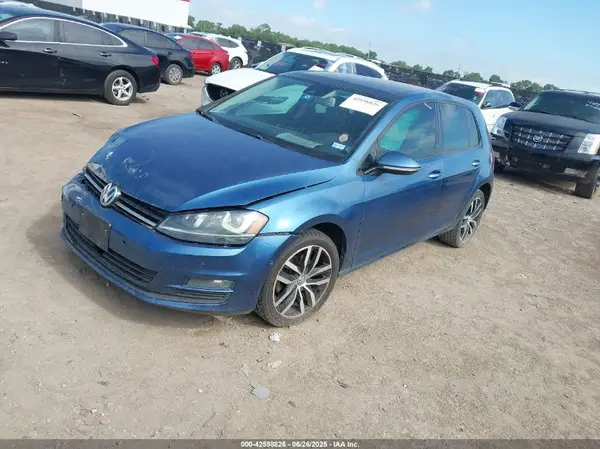 3VW217AUXGM042650 2016 VOLKSWAGEN GOLF - Image 2