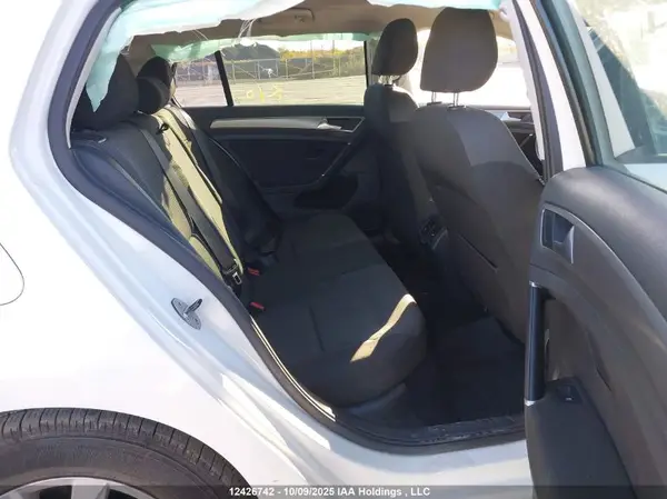 3VW217AUXGM056757 2016 VOLKSWAGEN GOLF - Image 8