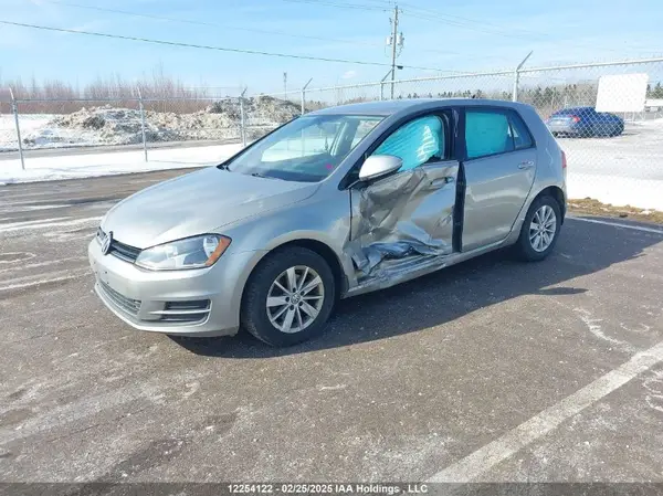 3VW217AUXGM059058 2016 VOLKSWAGEN GOLF - Image 2