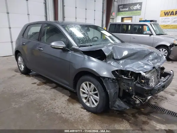 3VW217AUXHM014591 2017 VOLKSWAGEN GOLF - Image 1