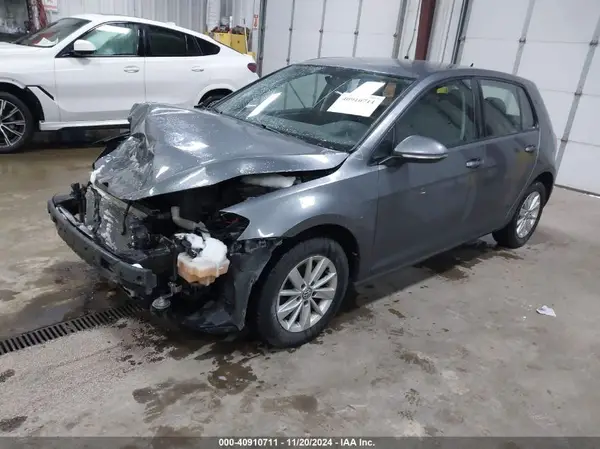3VW217AUXHM014591 2017 VOLKSWAGEN GOLF - Image 2