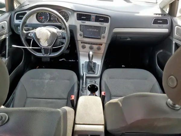 3VW217AUXHM015921 2017 VOLKSWAGEN GOLF - Image 8