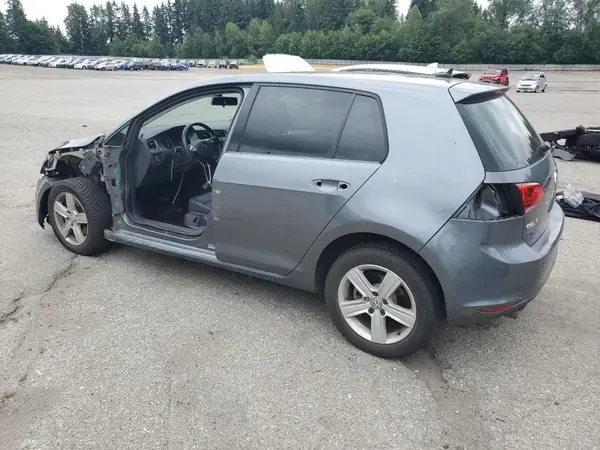 3VW217AUXHM028037 2017 VOLKSWAGEN GOLF - Image 2