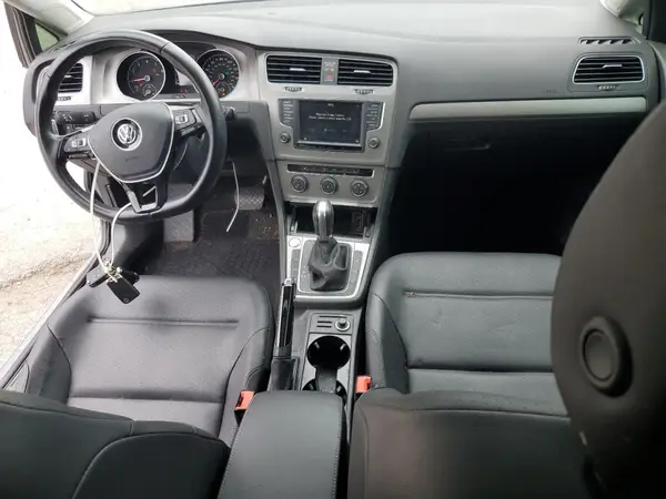 3VW217AUXHM028037 2017 VOLKSWAGEN GOLF - Image 8