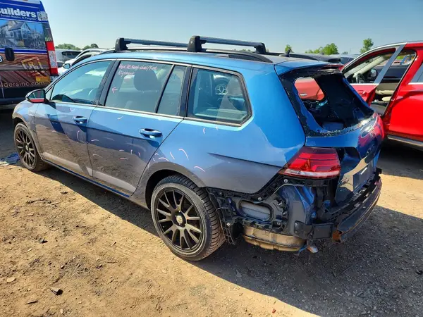 3VW217AUXKM500129 2019 VOLKSWAGEN GOLF - Image 2