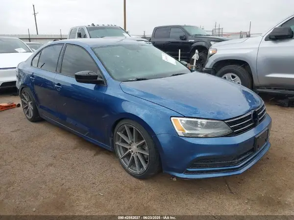 3VW267AJ0GM360185 2016 VOLKSWAGEN JETTA - Image 1