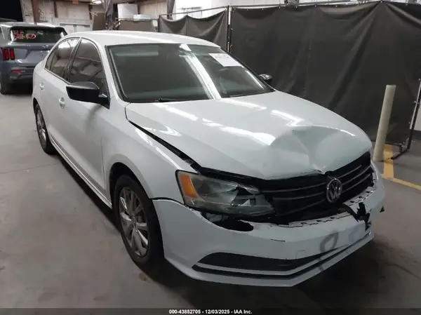 3VW267AJ0GM363961 2016 VOLKSWAGEN JETTA - Image 1