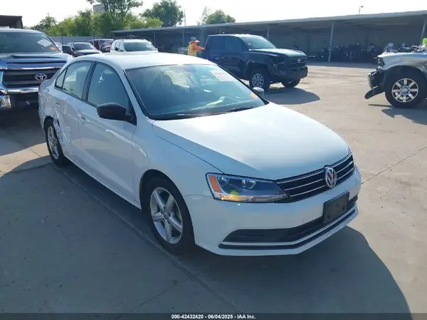 3VW267AJ0GM370523 2016 VOLKSWAGEN JETTA - Image 1