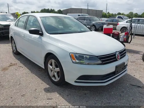 3VW267AJ0GM370537 2016 VOLKSWAGEN JETTA - Image 1