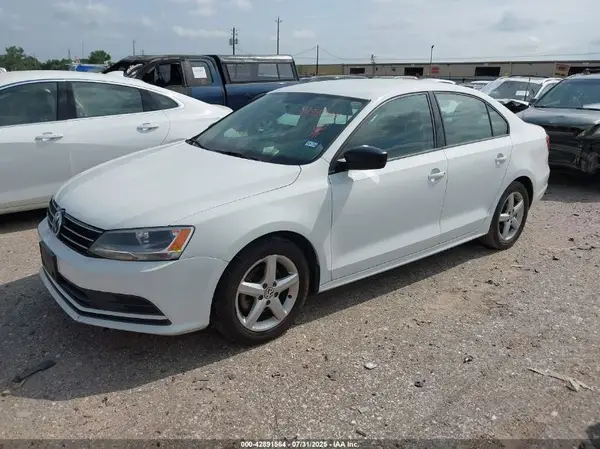 3VW267AJ0GM370537 2016 VOLKSWAGEN JETTA - Image 2