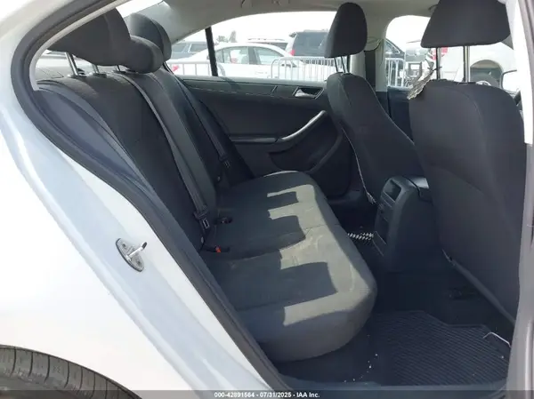 3VW267AJ0GM370537 2016 VOLKSWAGEN JETTA - Image 8