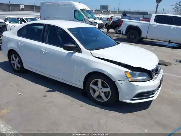 3VW267AJ0GM374359 2016 VOLKSWAGEN JETTA - Image 1