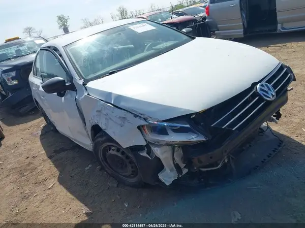 3VW267AJ1GM307933 2016 VOLKSWAGEN JETTA - Image 1