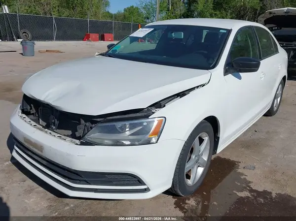 3VW267AJ1GM339538 2016 VOLKSWAGEN JETTA - Image 2