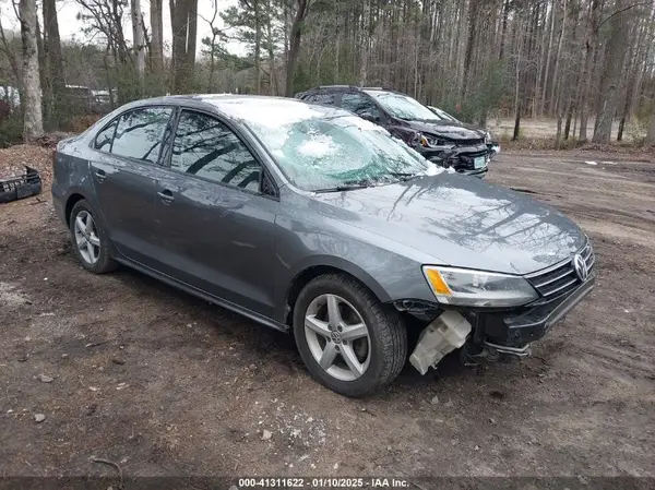 3VW267AJ1GM343721 2016 VOLKSWAGEN JETTA - Image 1