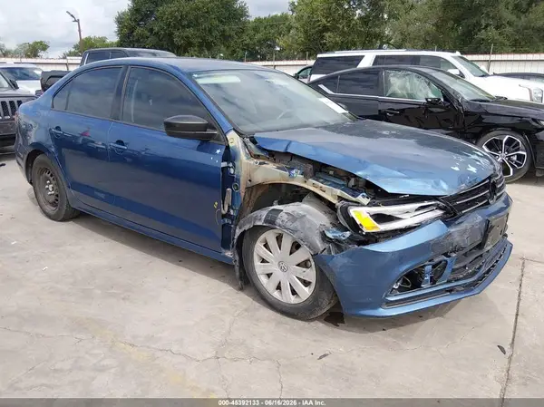 3VW267AJ1GM378579 2016 VOLKSWAGEN JETTA - Image 1