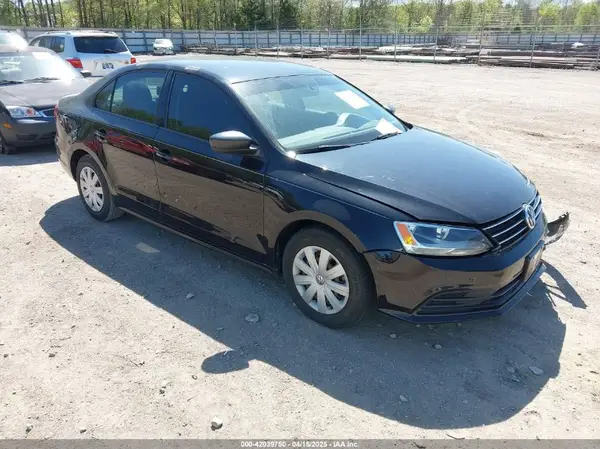 3VW267AJ1GM380395 2016 VOLKSWAGEN JETTA - Image 1