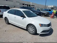 3VW267AJ1GM415923 2016 VOLKSWAGEN JETTA