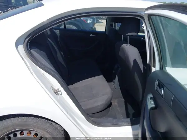 3VW267AJ1GM415923 2016 VOLKSWAGEN JETTA - Image 8