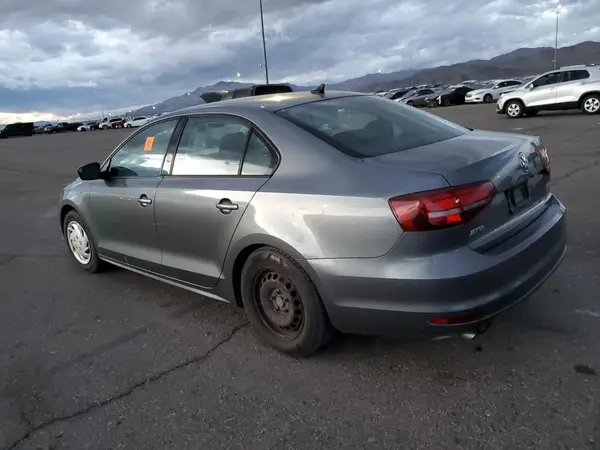 3VW267AJ2GM256006 2016 VOLKSWAGEN JETTA - Image 2