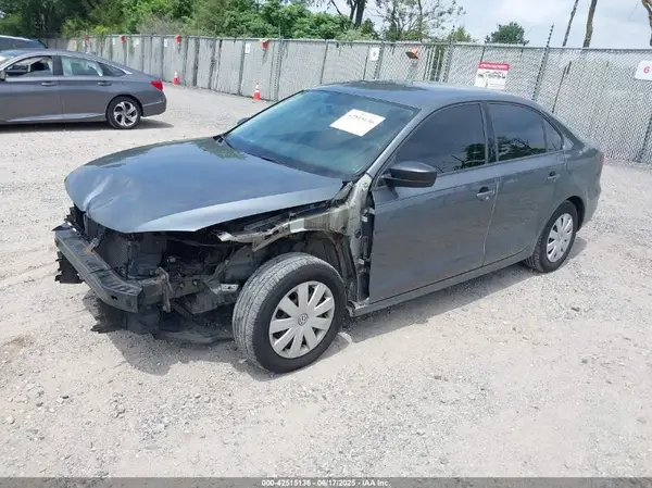 3VW267AJ2GM286140 2016 VOLKSWAGEN JETTA - Image 2