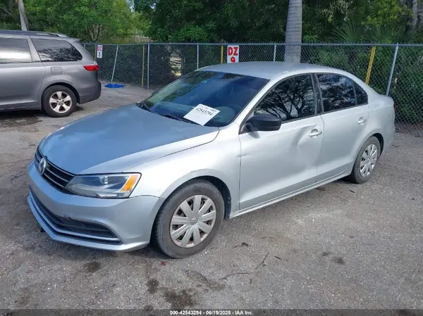 3VW267AJ2GM298451 2016 VOLKSWAGEN JETTA - Image 2