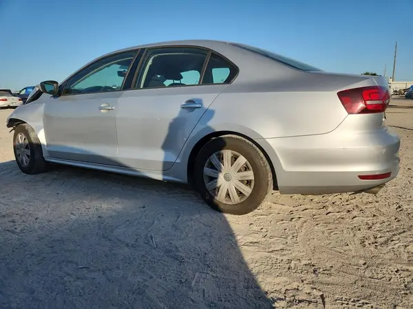 3VW267AJ2GM305415 2016 VOLKSWAGEN JETTA - Image 2
