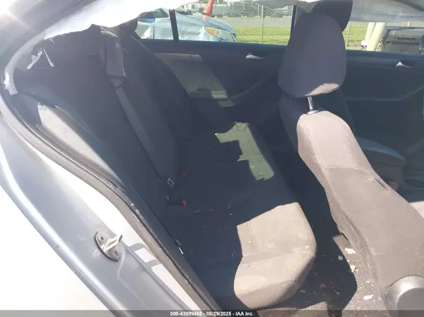 3VW267AJ2GM305673 2016 VOLKSWAGEN JETTA - Image 8