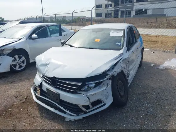 3VW267AJ2GM308315 2016 VOLKSWAGEN JETTA - Image 2