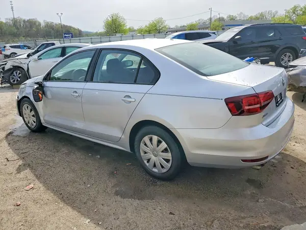 3VW267AJ2GM330301 2016 VOLKSWAGEN JETTA - Image 2