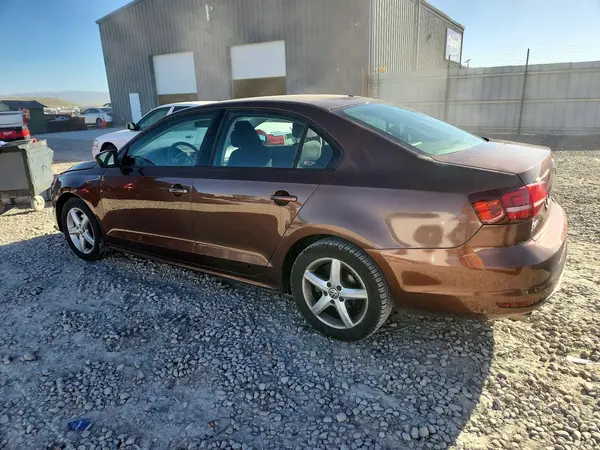 3VW267AJ2GM348247 2016 VOLKSWAGEN JETTA - Image 2