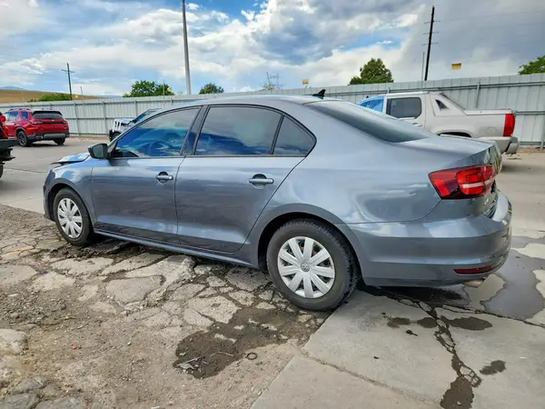 3VW267AJ2GM359295 2016 VOLKSWAGEN JETTA - Image 2