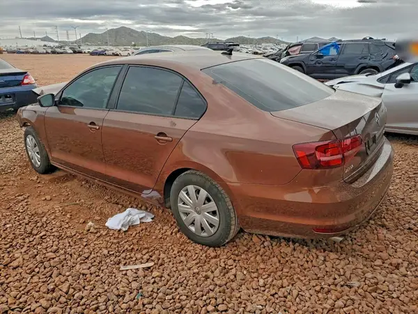 3VW267AJ2GM369325 2016 VOLKSWAGEN JETTA - Image 2
