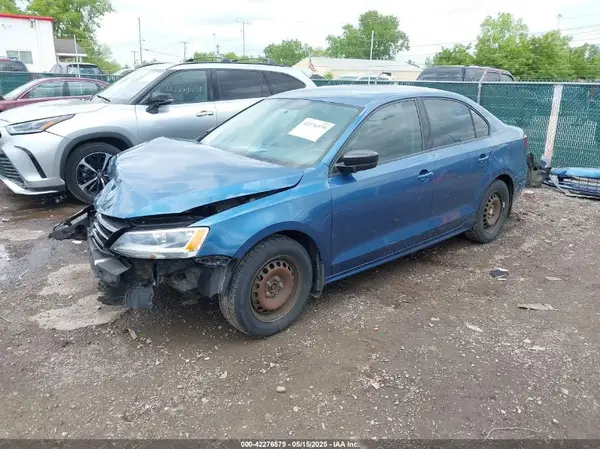 3VW267AJ2GM377800 2016 VOLKSWAGEN JETTA - Image 2