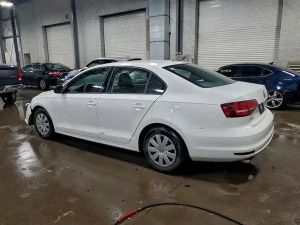 3VW267AJ2GM385976 2016 VOLKSWAGEN JETTA - Image 2