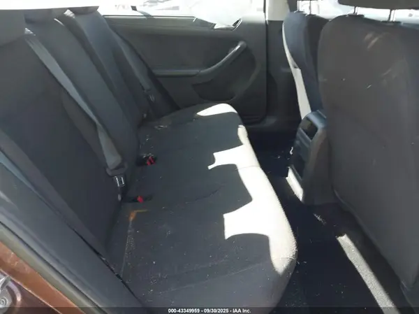 3VW267AJ2GM389140 2016 VOLKSWAGEN JETTA - Image 8